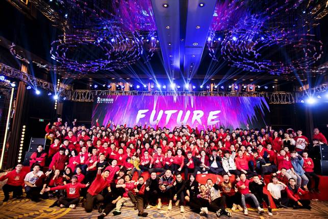 兜客互动_橙子建站_抖音认证_金华百度推广_金华网络公司_百度广告代理_百度推广代理商_百度推广_百度搜索推广_百度代理_百度推广代理_杭州百度推广公司_阿里云代金券_小鸟云优惠券_杭州百度公司_微信朋友圈广告推广_微信朋友圈广告营销_电信弹窗_万词霸屏_全网营销金华百度推广_杭州百度推广_浙江百度推广_百度推广代理商_百度广告代理_网络推广代理_网络推广_代理推广_腾讯广告投放价格_微信朋友圈投放广告_朋友圈投放_朋友圈广告收费_电信弹窗广告_小鸟云优惠券_阿里云代金券_抖音热门推广百度推广代理商_网络推广代理_金华百度推广_义乌百度推广_金华百度公司_电信弹窗_微信朋友圈广告营销_朋友圈官方广告_微信朋友圈广告_抖音企业认证_抖音取消企业认证_抖音蓝v认证_抖音官网链接_抖音企业账号解除认证 舞台上有人在表演
描述已自动生成